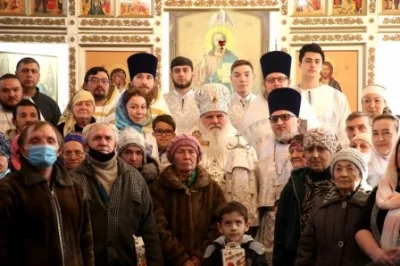 Митрополит Викентий завершил визит в Самарканд, совершив Литургию в Свято-Георгиевском храме