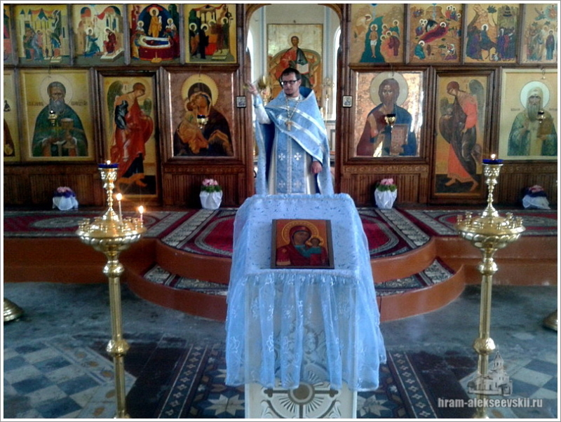 Богослужение в праздник казанской иконы божией матери