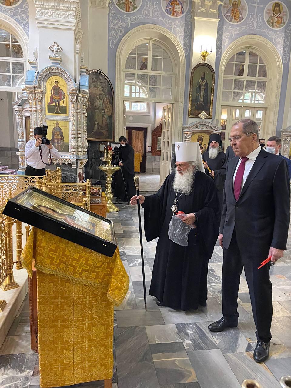 Сергей Лавров встретился с митрополитом Ташкентским и Узбекистанским Викентием