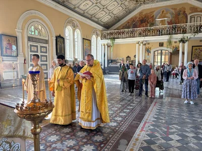 Божественная литургия в день памяти святых покровителей собора